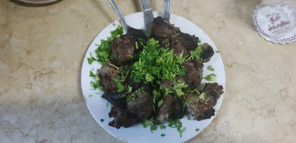 مطعم مصطفى درويش من أشهر مطاعم أسيوط